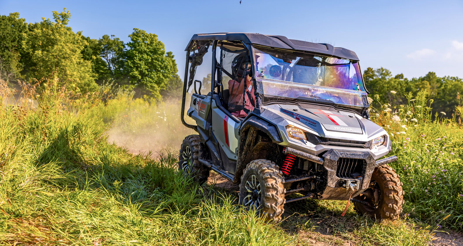 Pioneer-1000-5-SE-Gray_MY25_09381_rt_large