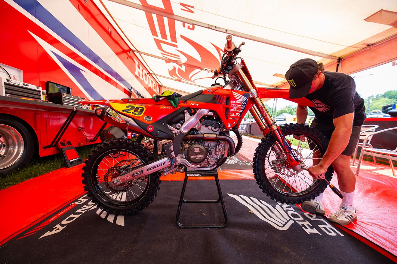 your-first-day-at-the-motocross-track-img-17