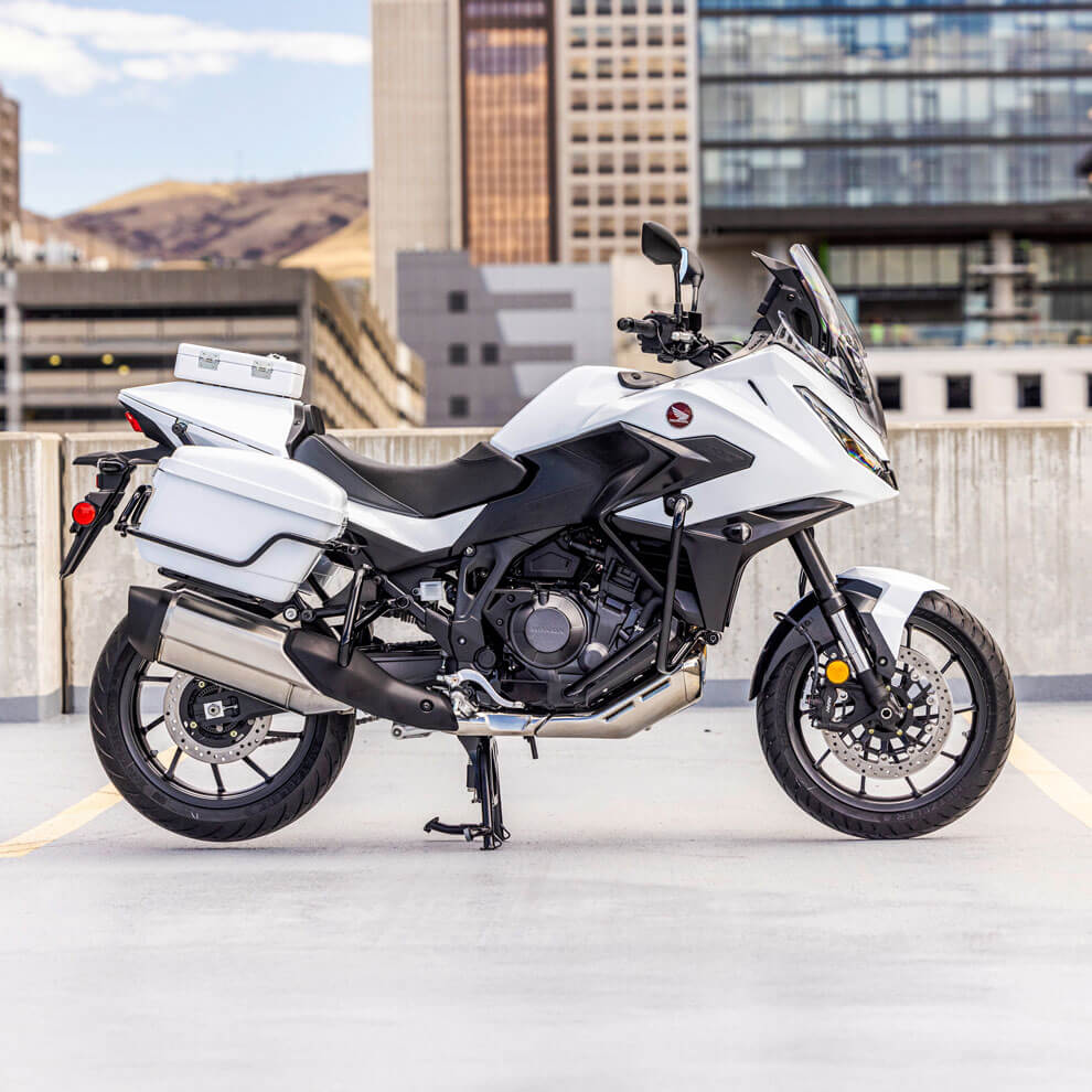 Fleet-Sales-Program-NT1100-Police-Model-Card