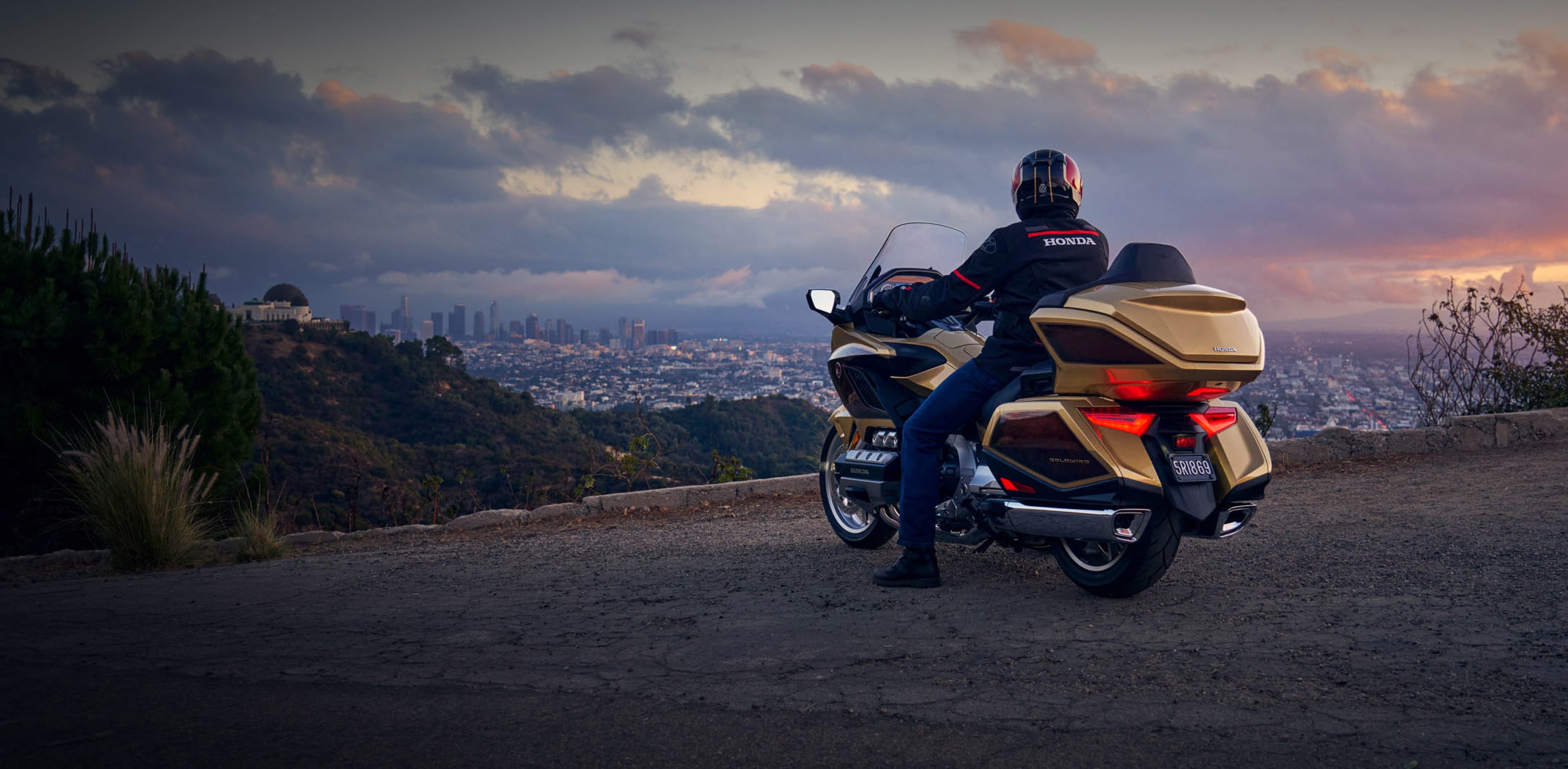 goldwing-1920x942