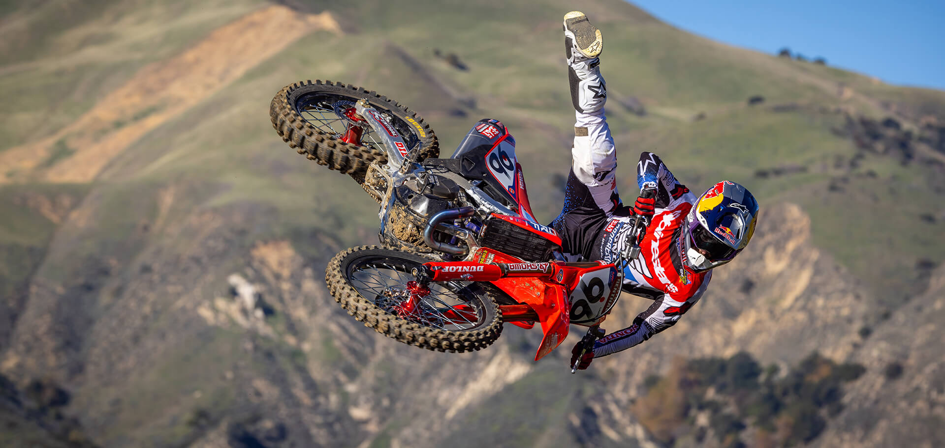 2026-hunter-lawrence-expanding-gallery-6