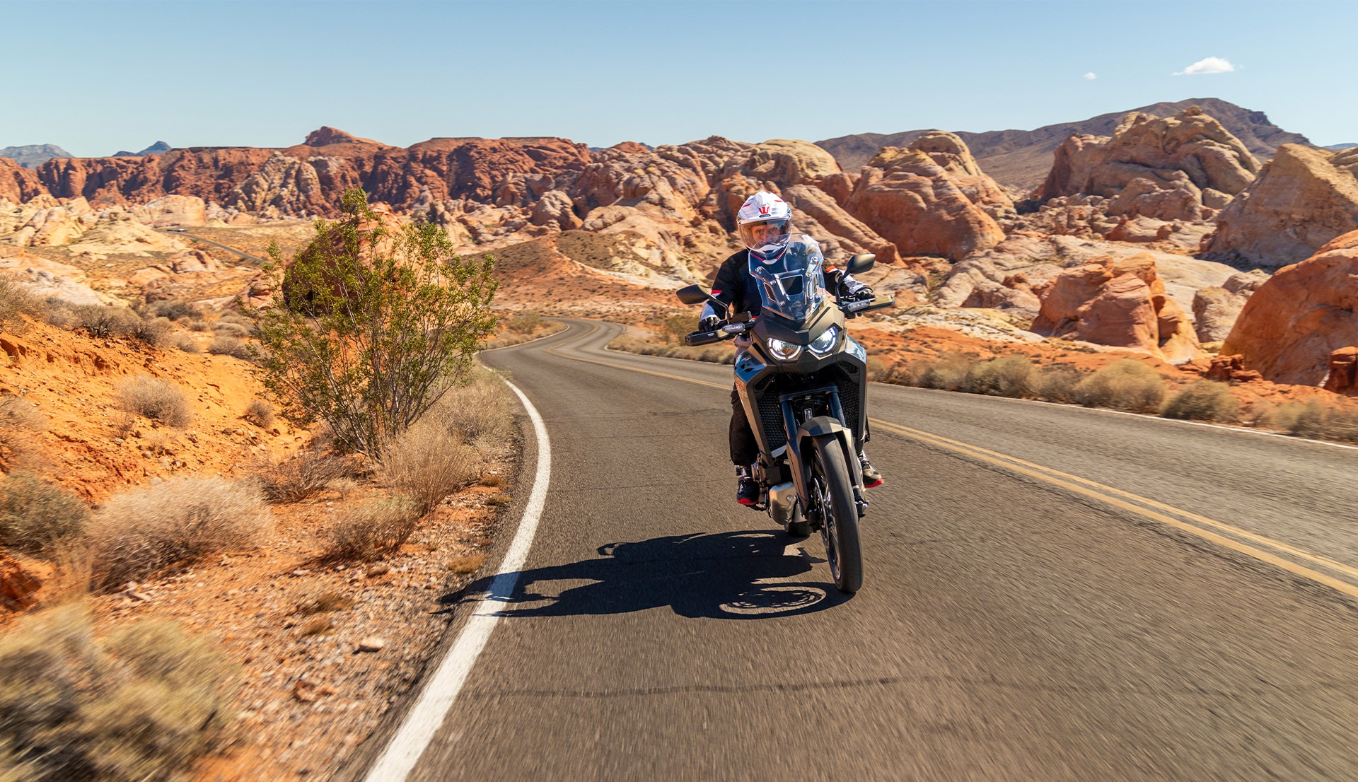2025-Africa-Twin-Quick-Shifter-1920x1106