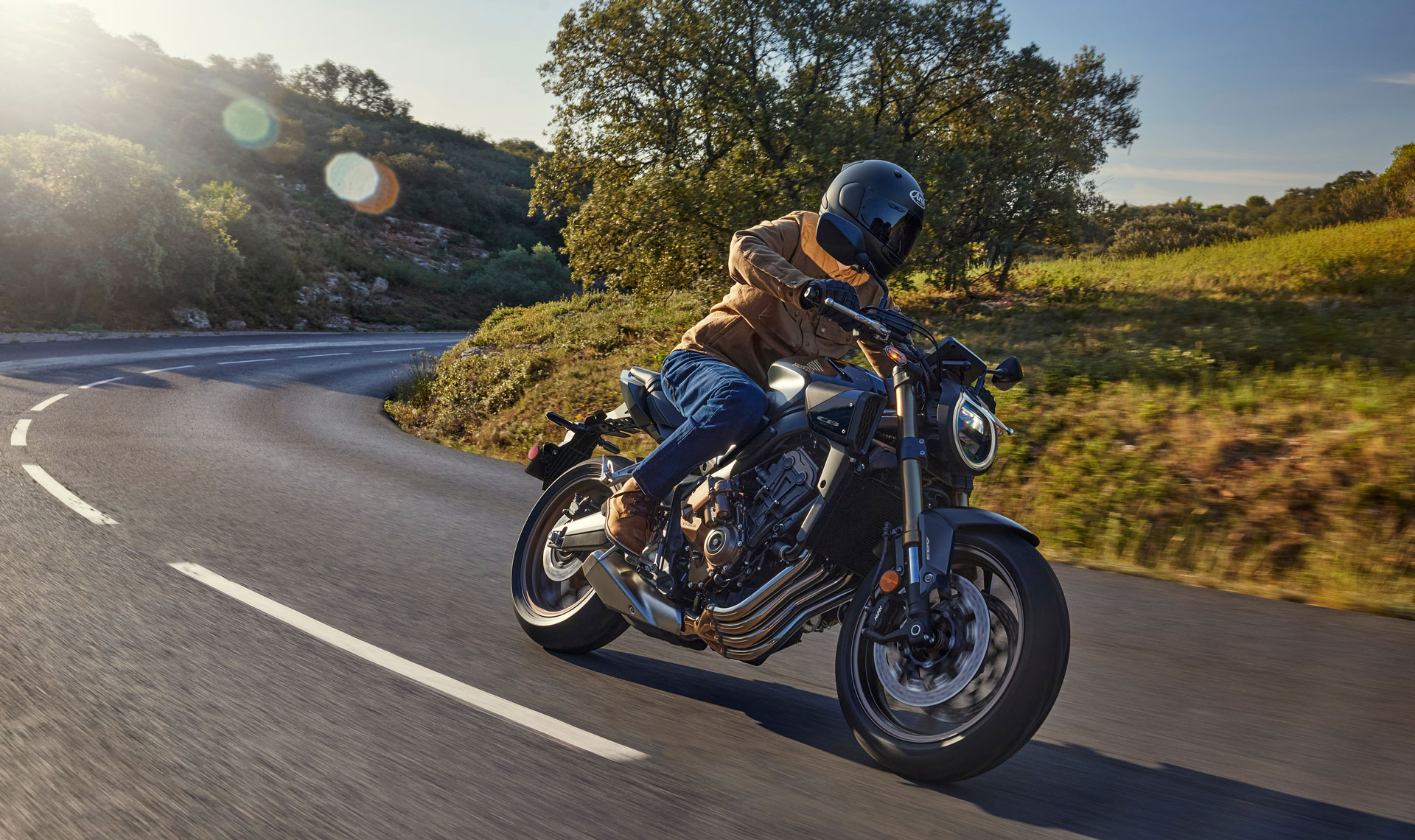 2026-CB650R-campaign-dt