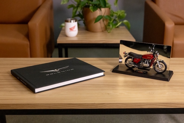 GL1800 Book and Table Top