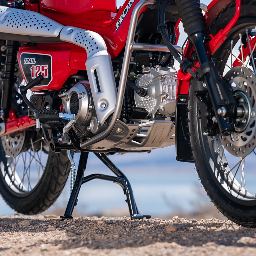 Trail125 centerstand