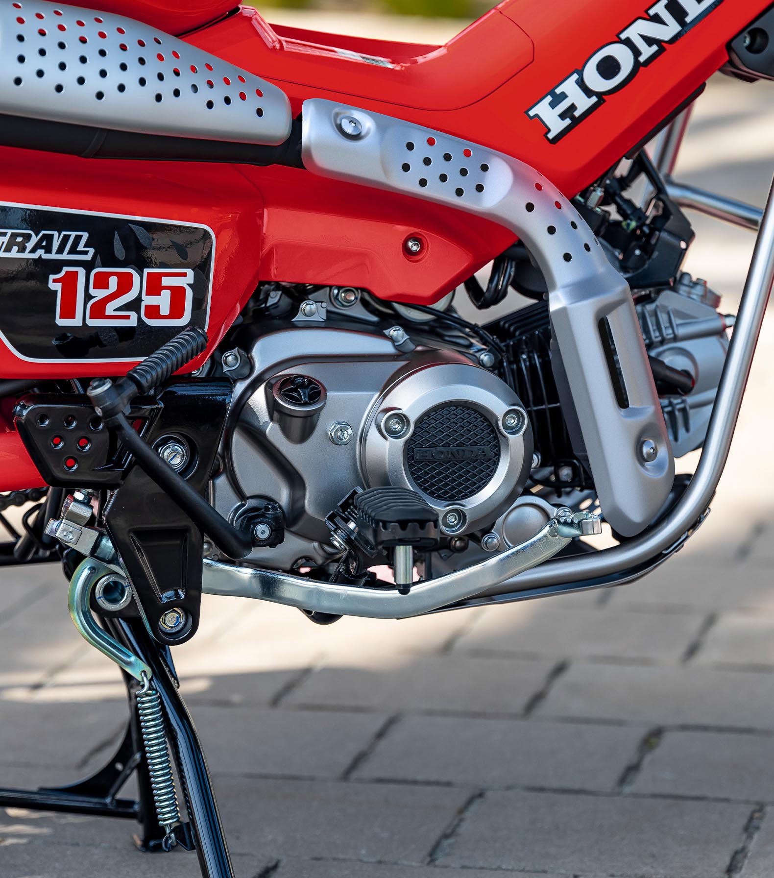 Trail125 four-speed semi-automatic transmission