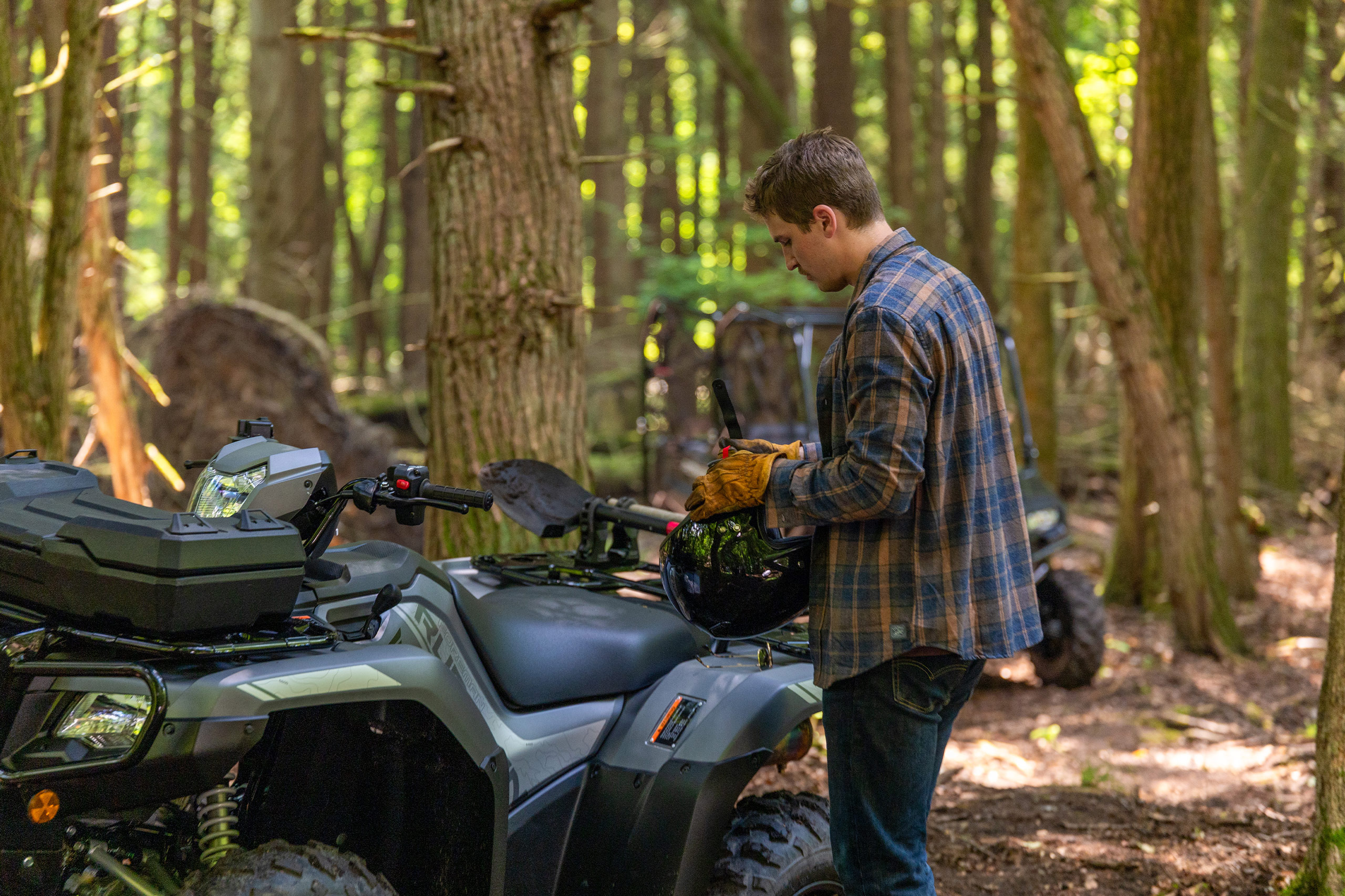 2026-FourTrax-Foreman-Rubicon-4x4-gallery-02