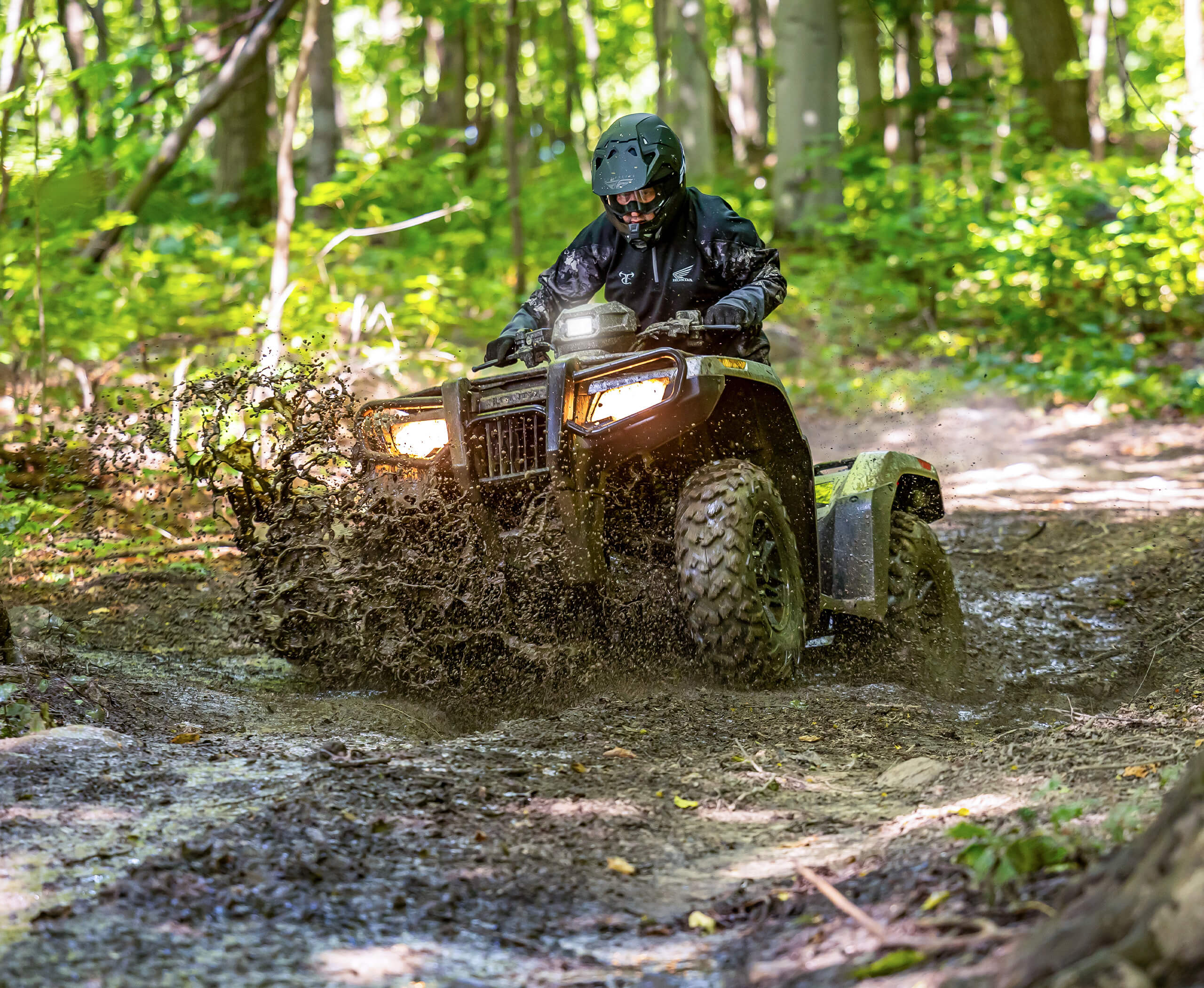 2025-FourTrax-Rubicon-700-4x4-Automatic-gallery-02