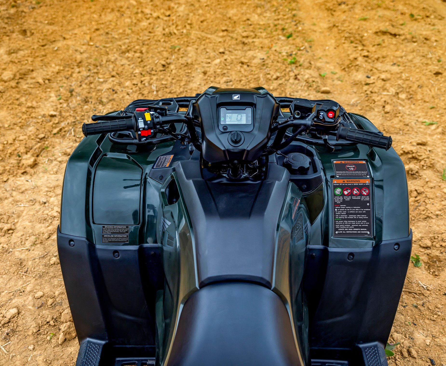 2025-FourTrax-Foreman-4X4-gallery-01