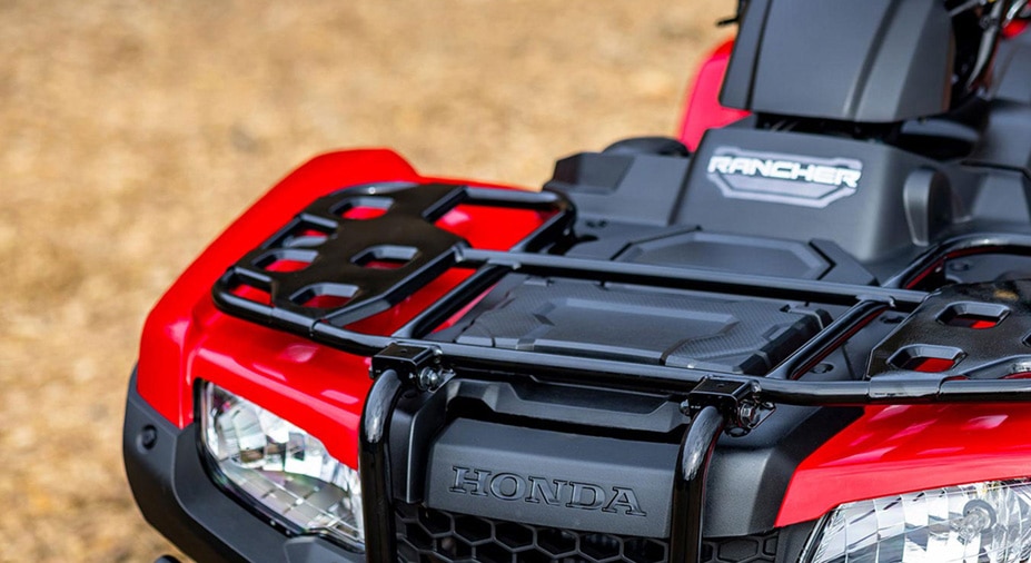 1.9-liter front utility box