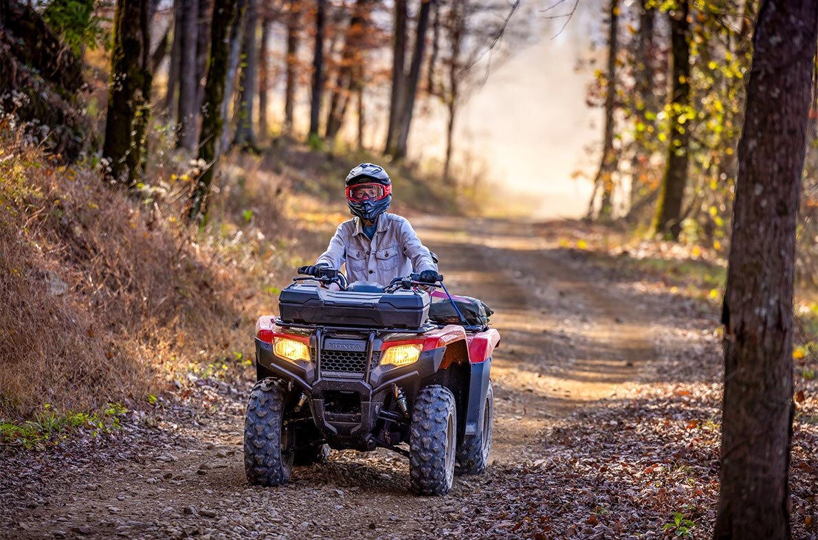 2025-fourtrax-rancher-gallery-02