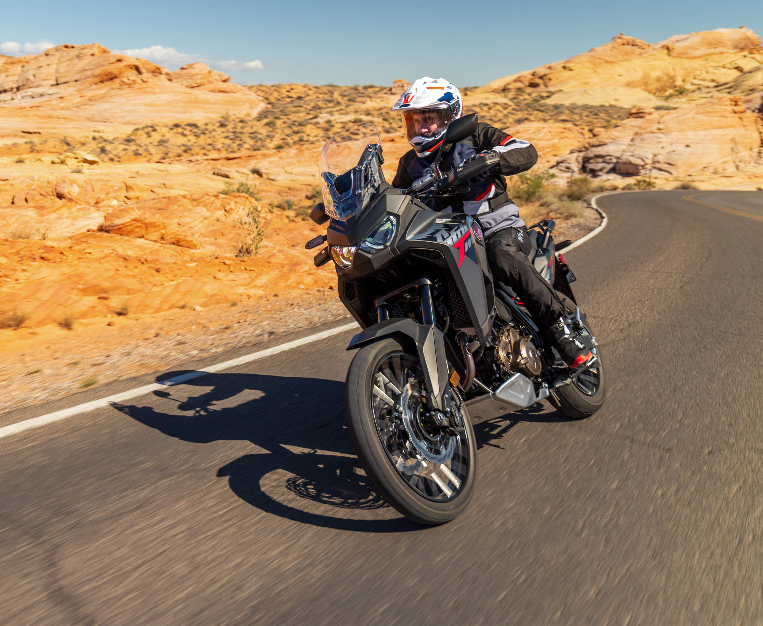 2025-Africa-Twin-gallery-03