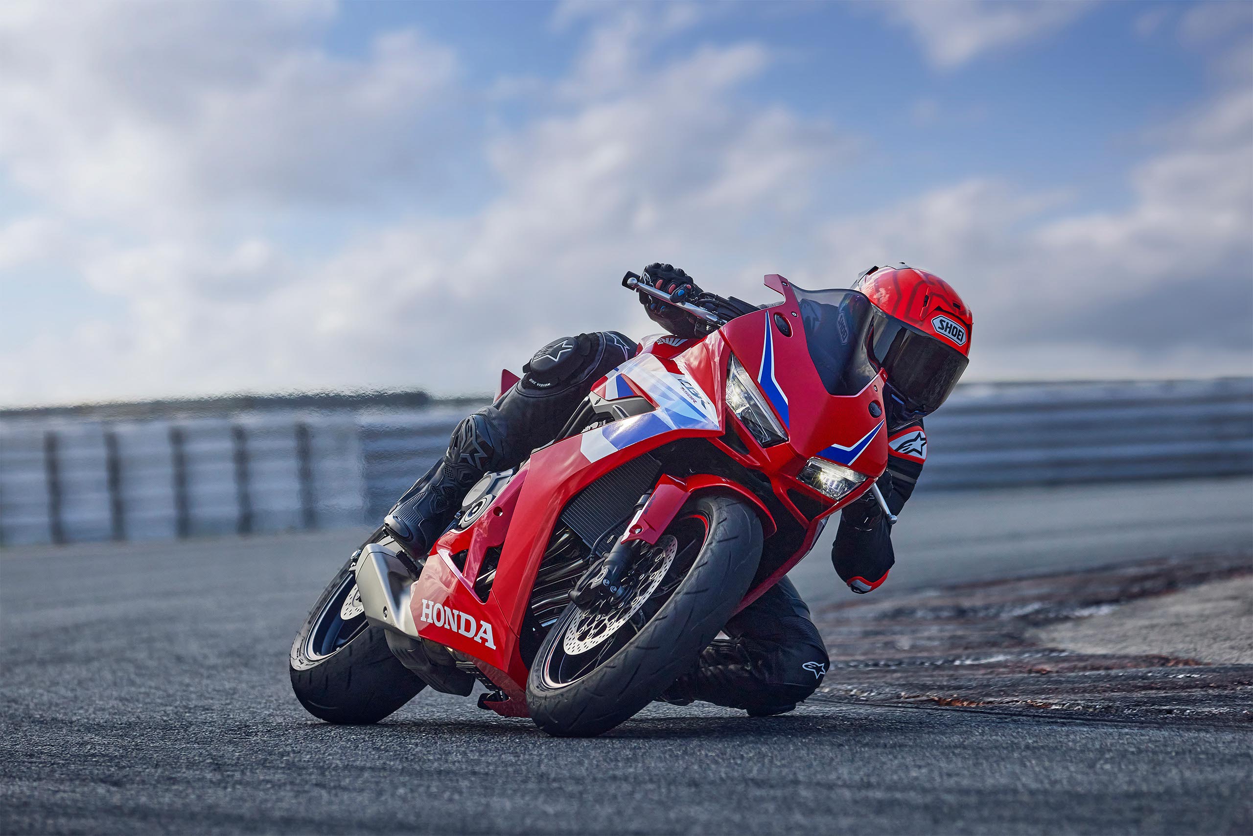 2025-CBR650R-gallery-05
