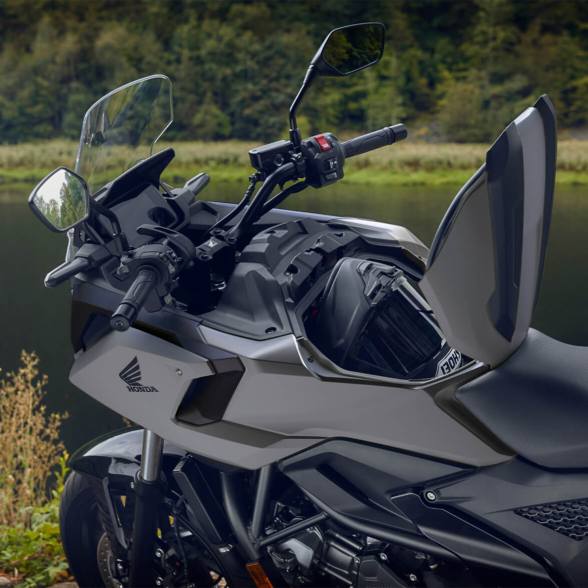 2027-NC750X-gallery-02