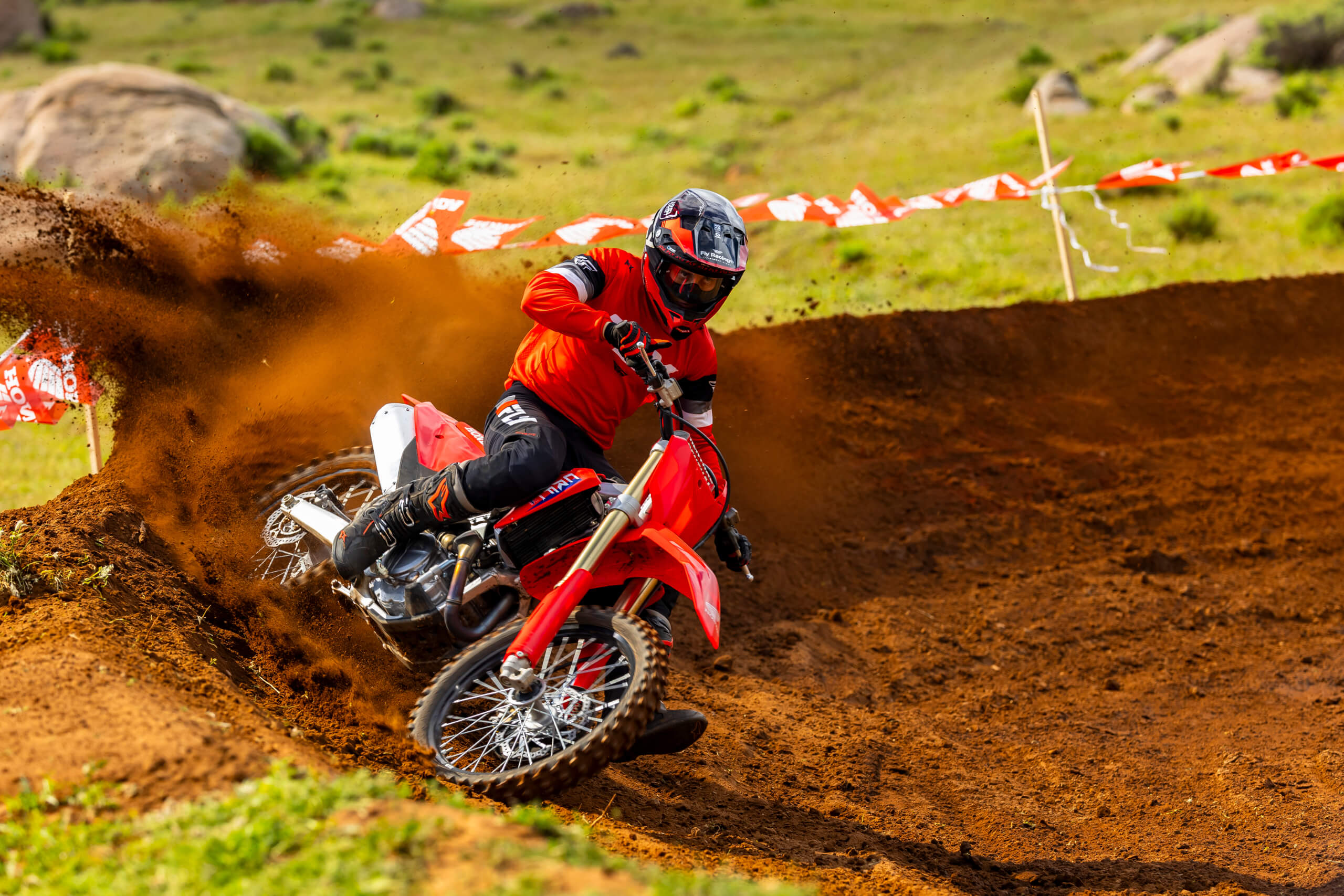 2024-motocross--gallery-05-2560xauto