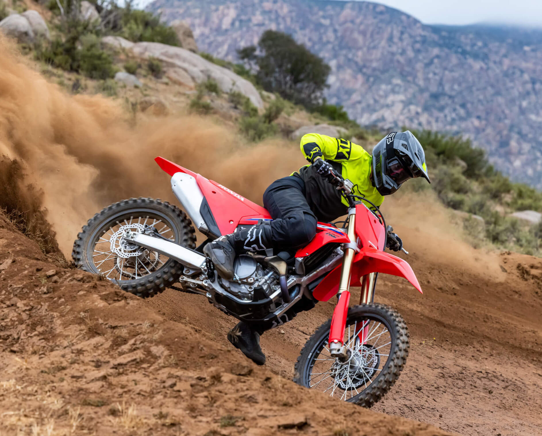 2024-motocross--gallery-04-1886x1516