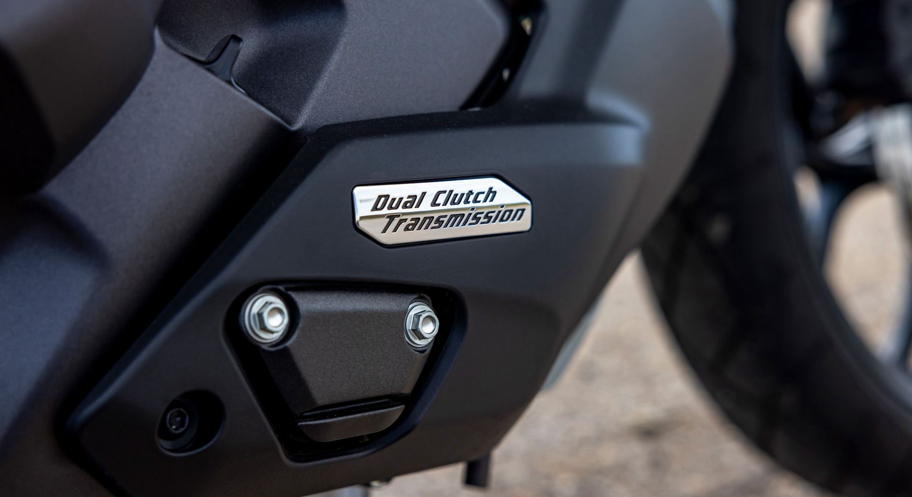 Automatic Dual-Clutch Transmission (DCT)