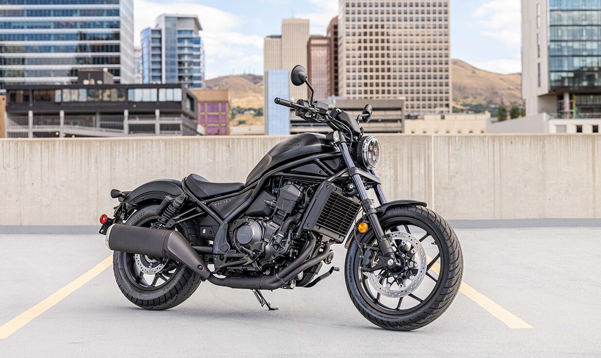 Blacked-out style