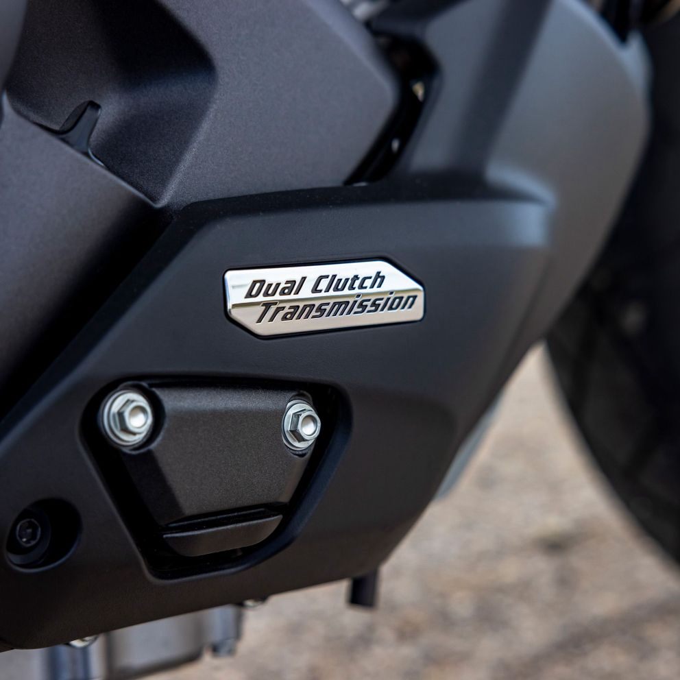 Automatic Dual-Clutch Transmission (DCT)