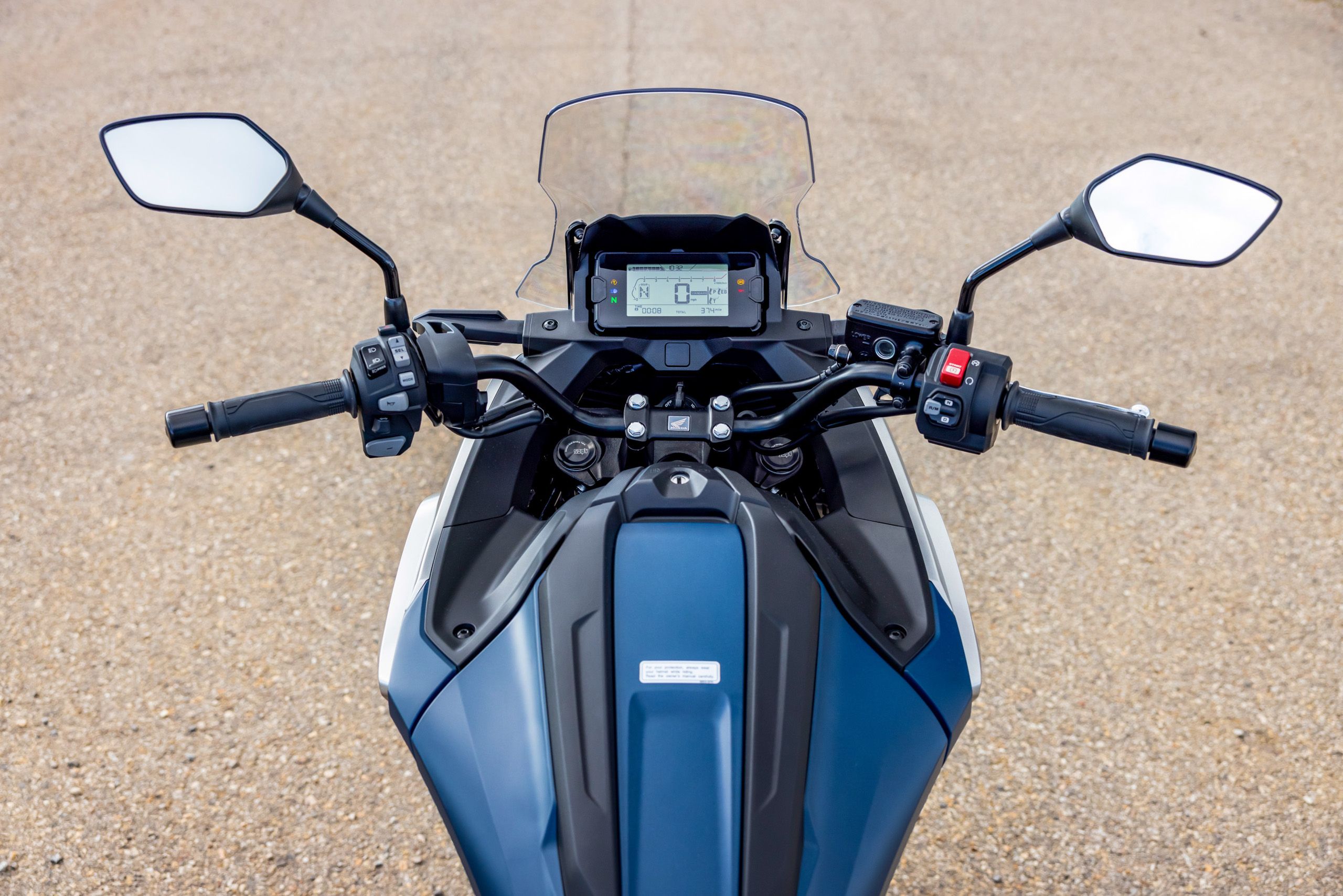 2024-nc750x-gallery-02