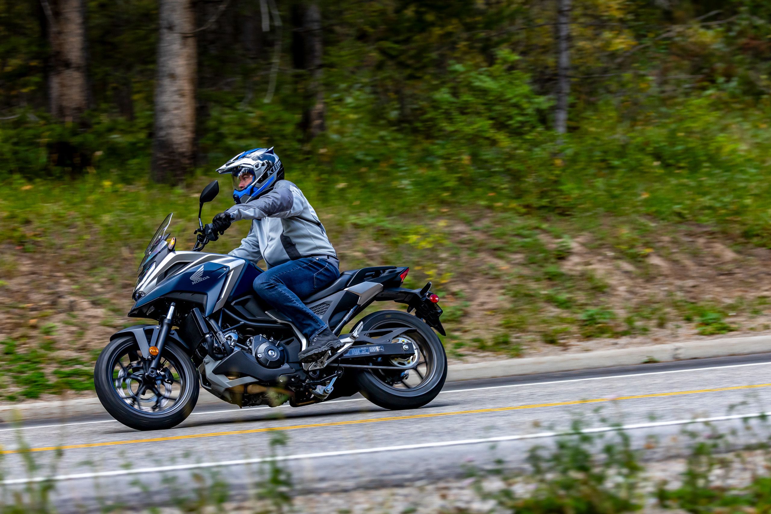 2024-nc750x-gallery-03