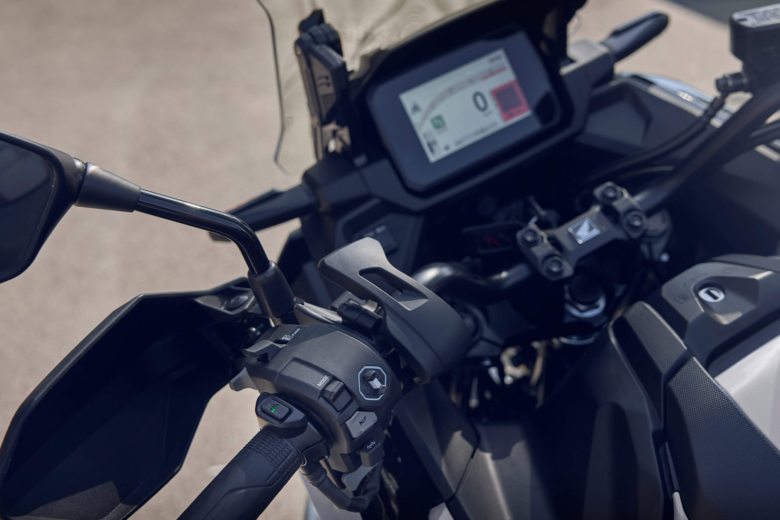 2025-NC750X-gallery-03