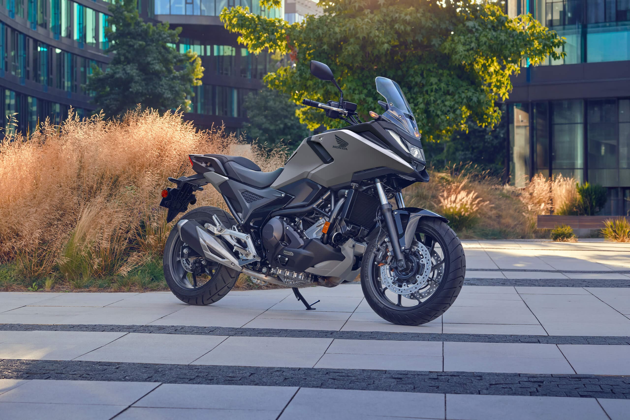 2026-NC750X-gallery-01
