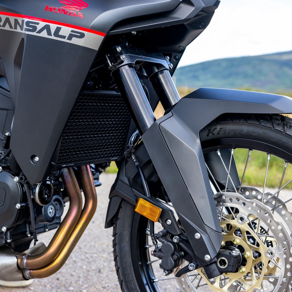 Long-travel front suspension