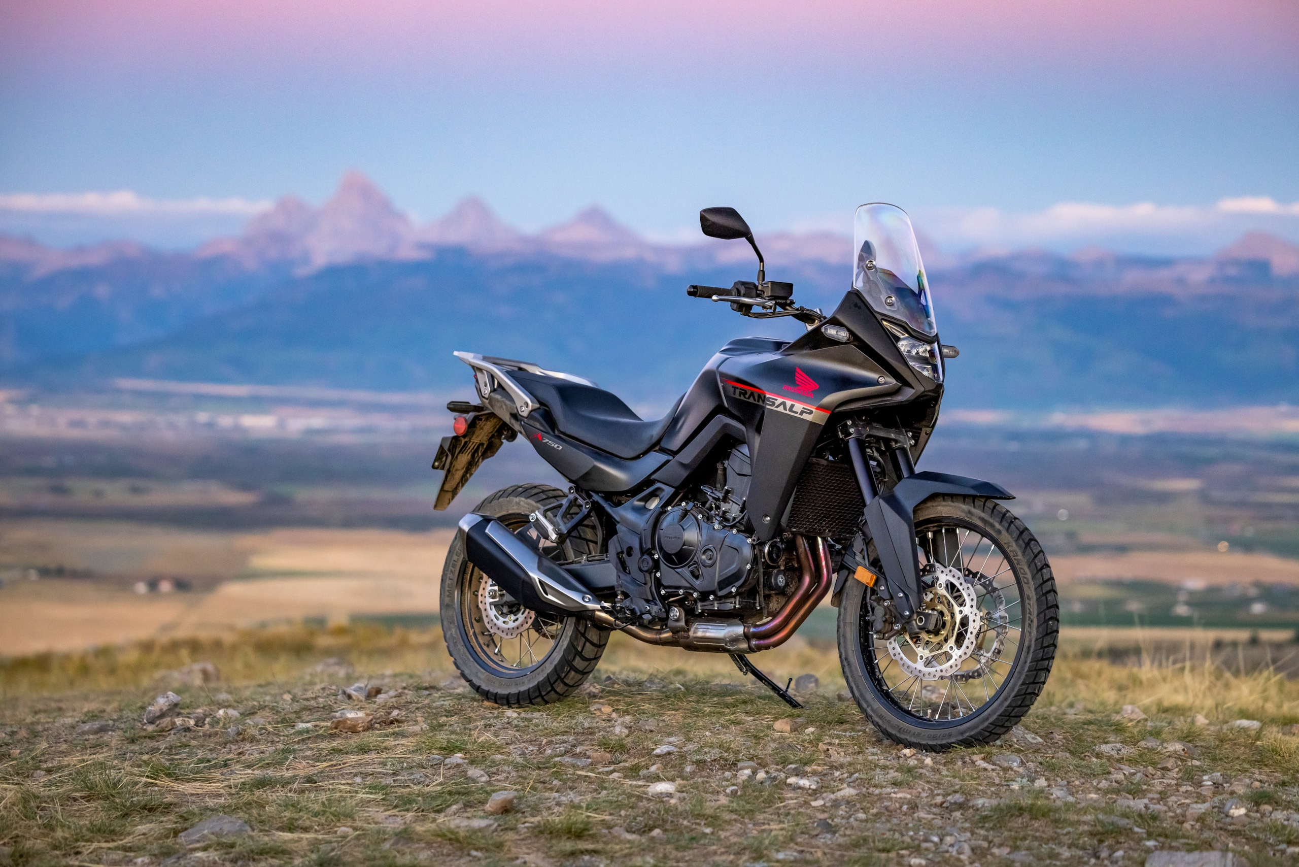 2024-transalp-gallery-02-2560xauto