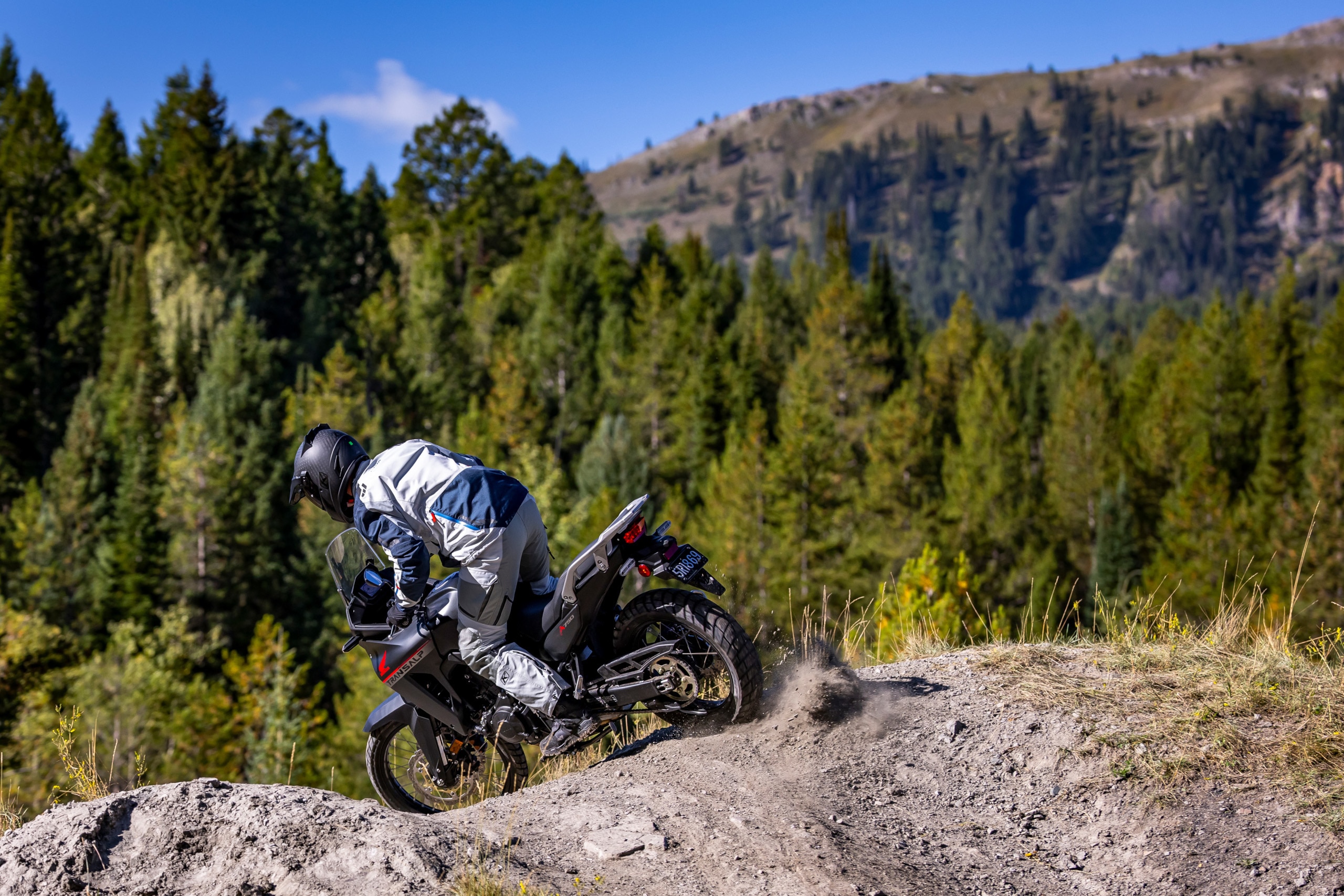 2024-transalp-gallery-05-2560xauto