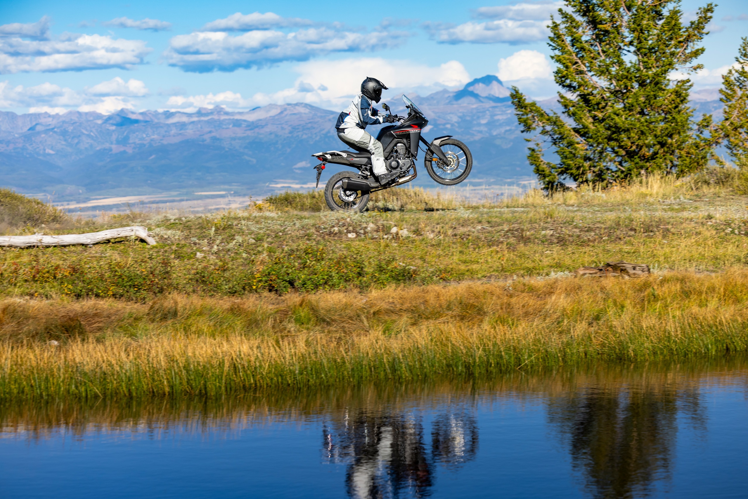 2024-transalp-gallery-07-2560xauto