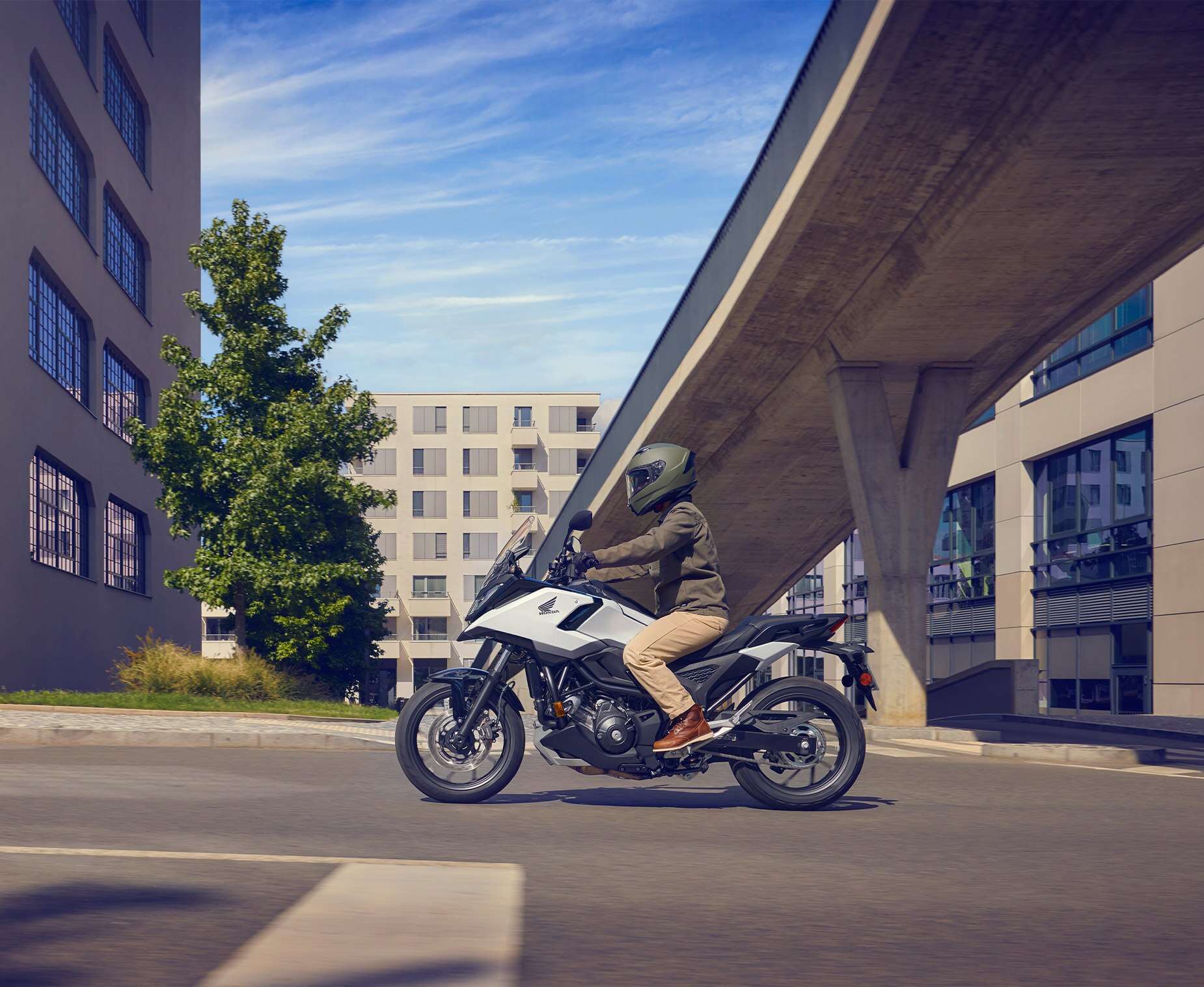 2025-NC750X-gallery-01