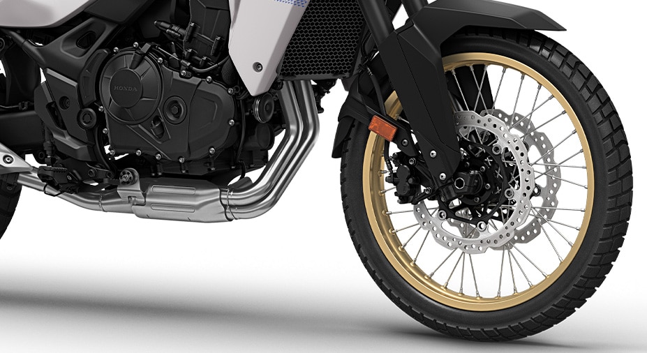 Long-travel front suspension