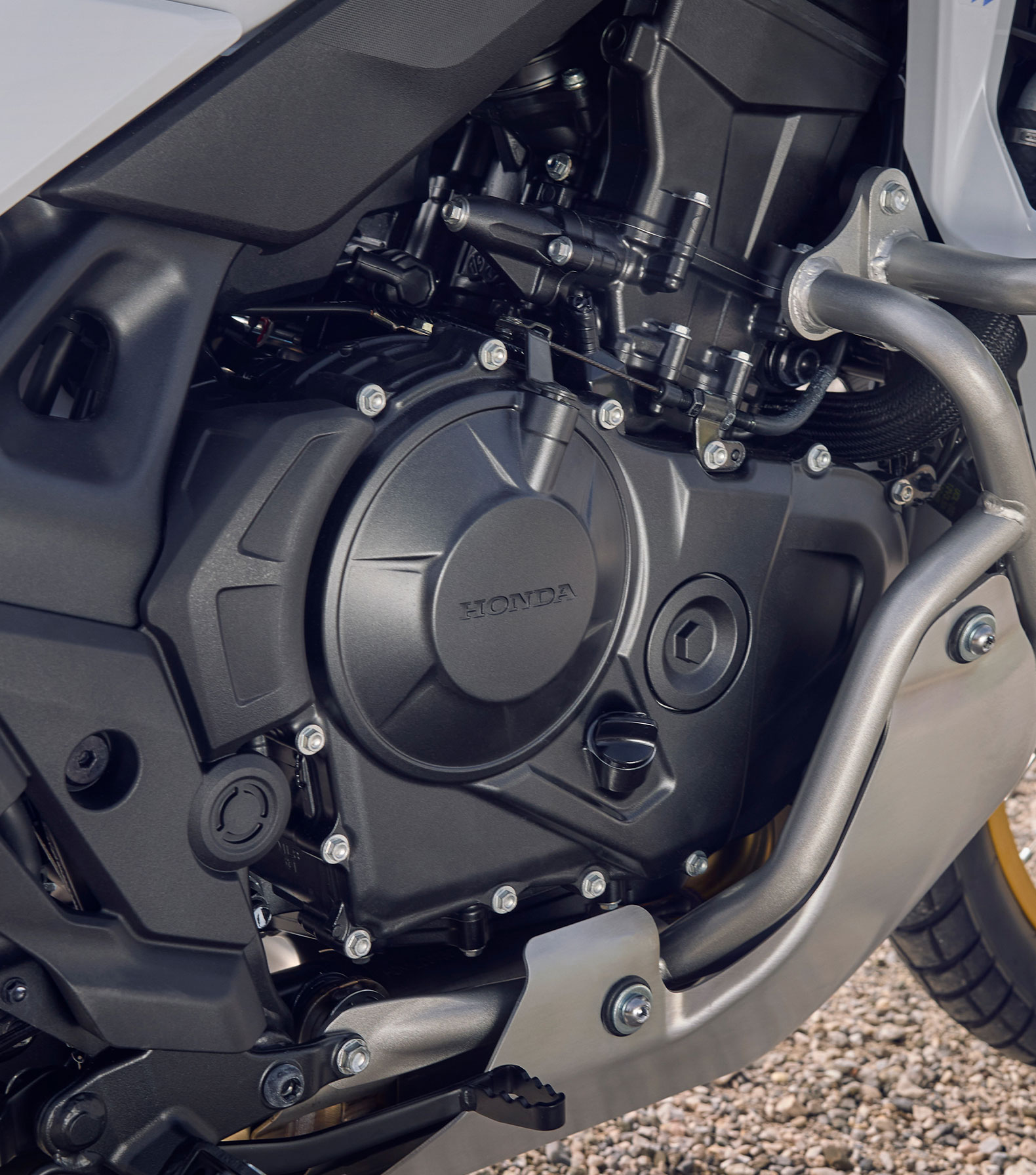 2025-Transalp-Unicam-Engine-1580x1792