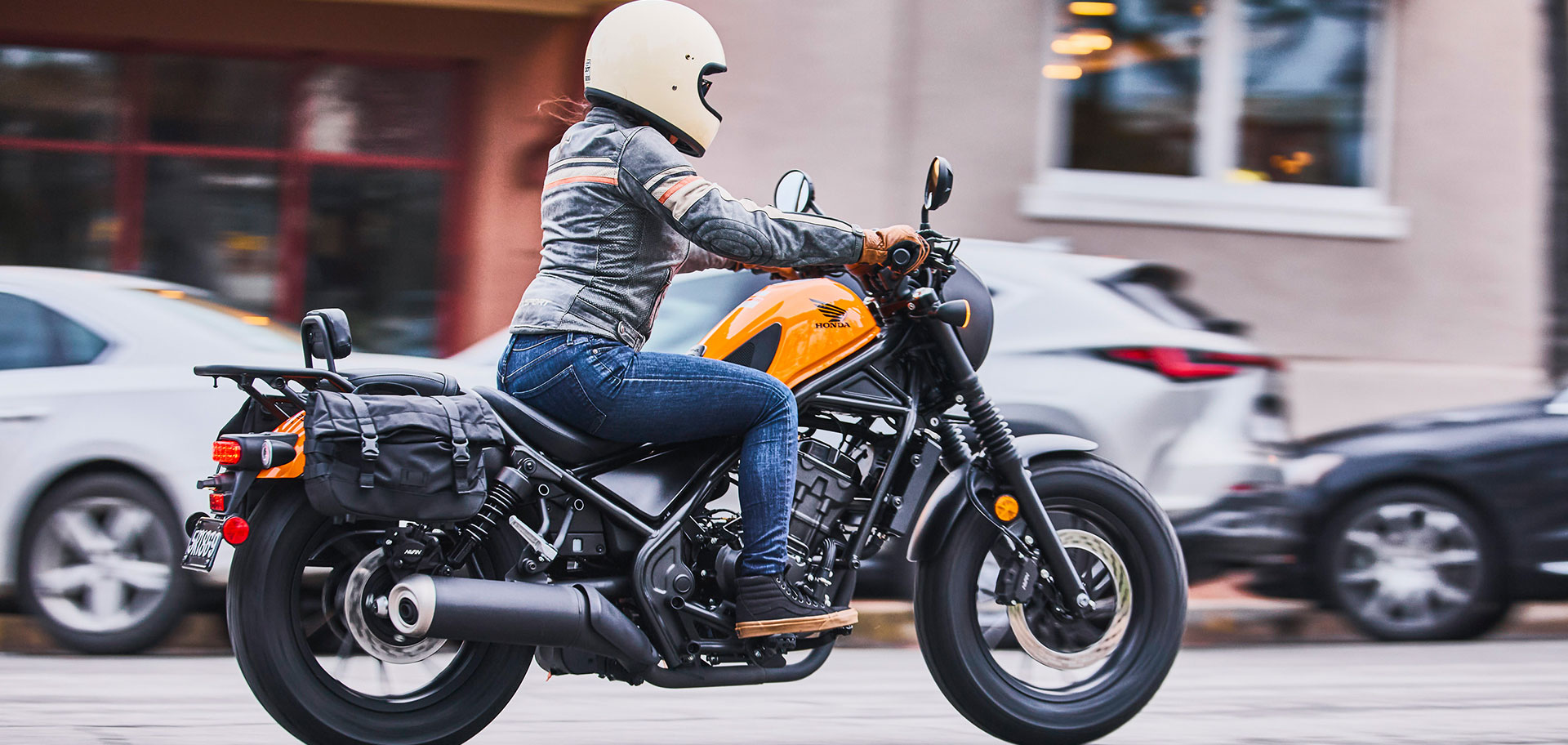 Moto honda rebel 300 on sale