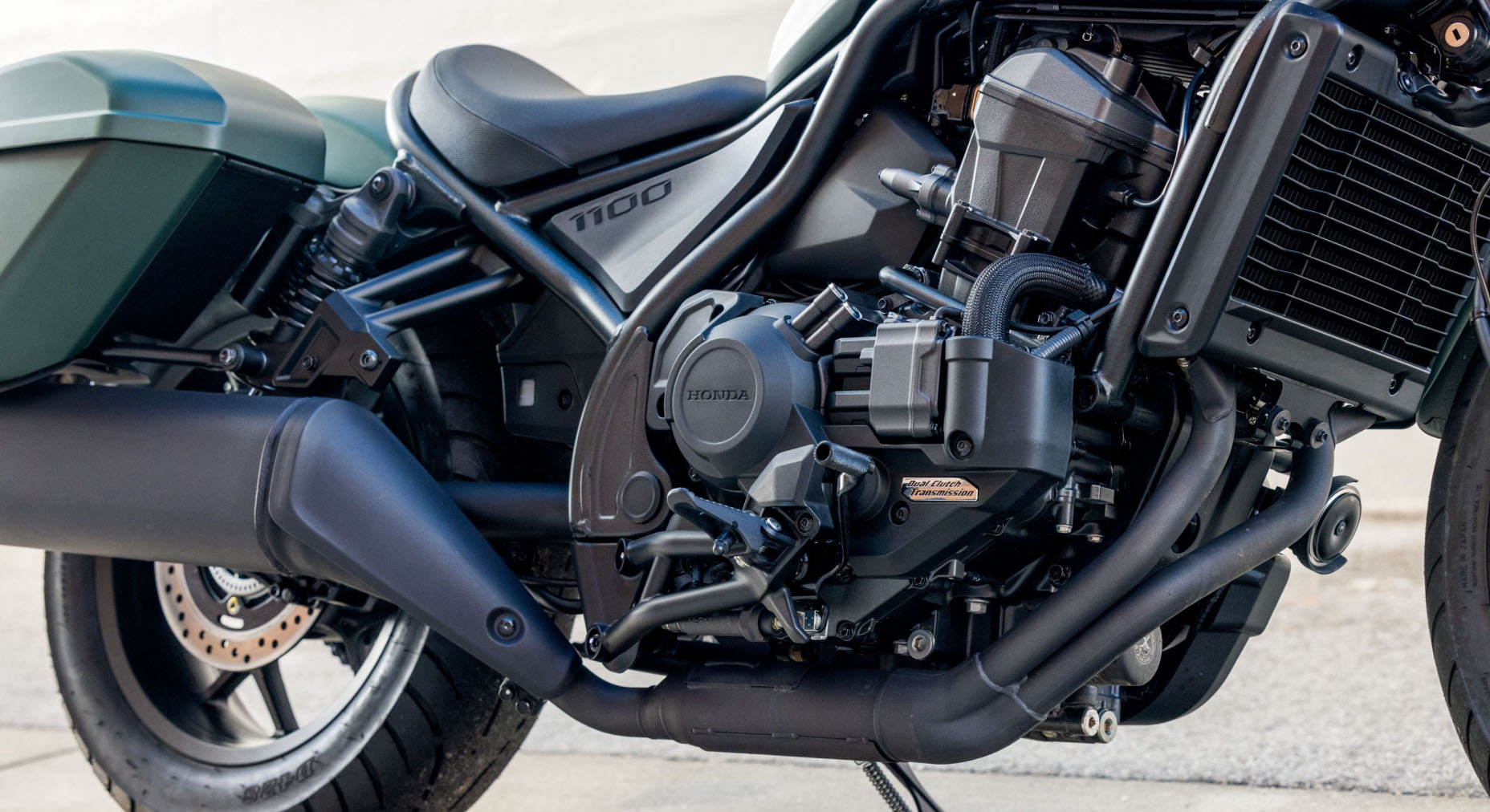 1083cc Twin-cylinder engine