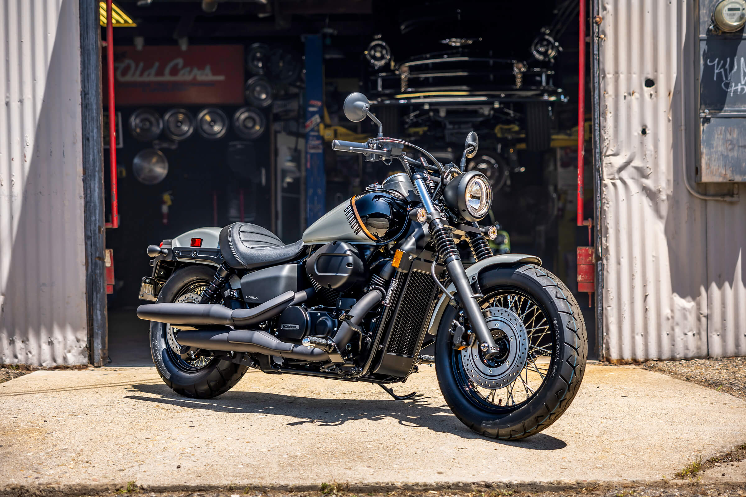 Shadow Phantom Cruiser Motorcycle Honda