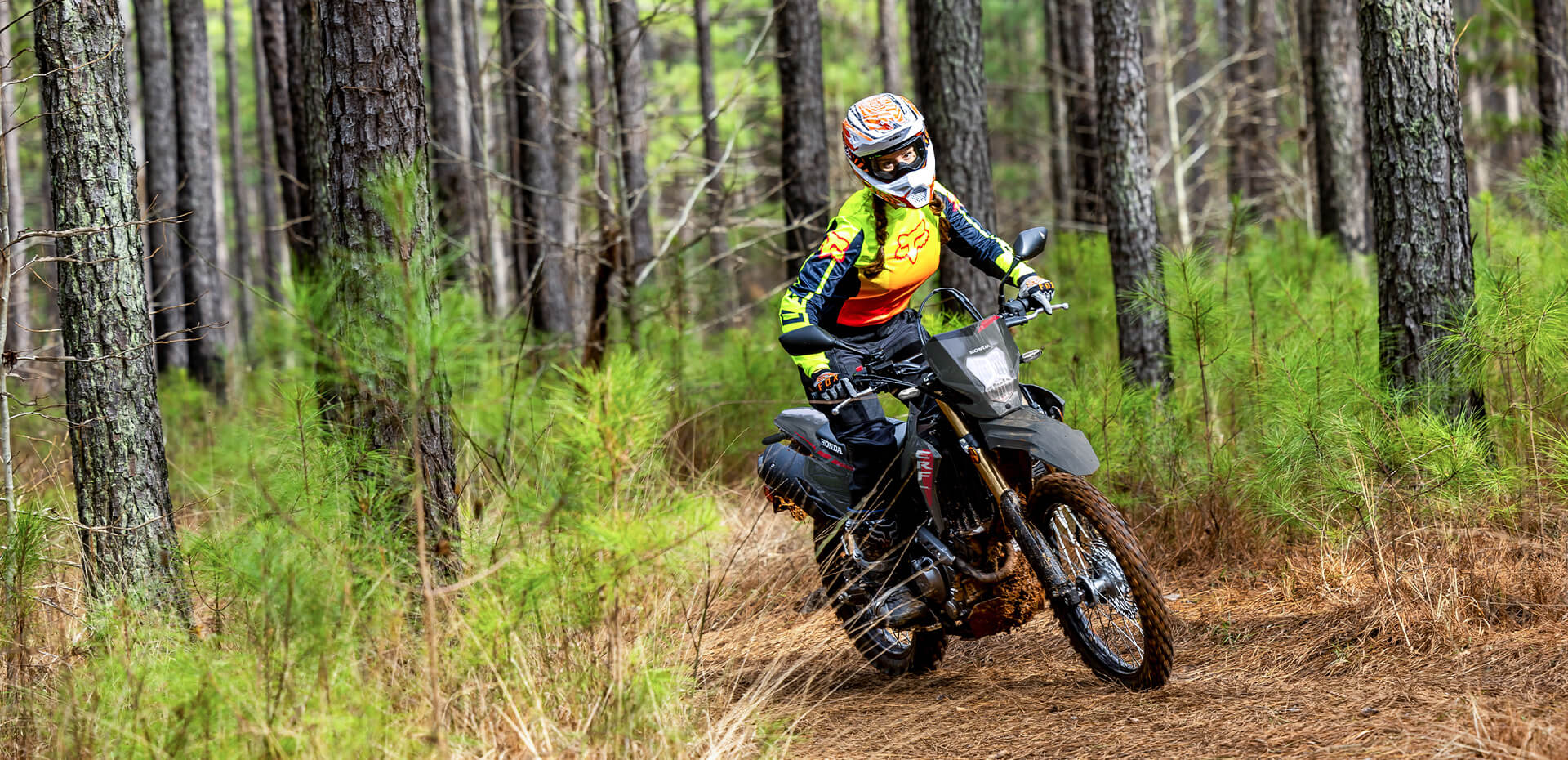 2025-CRF300LS-hero-1920x930