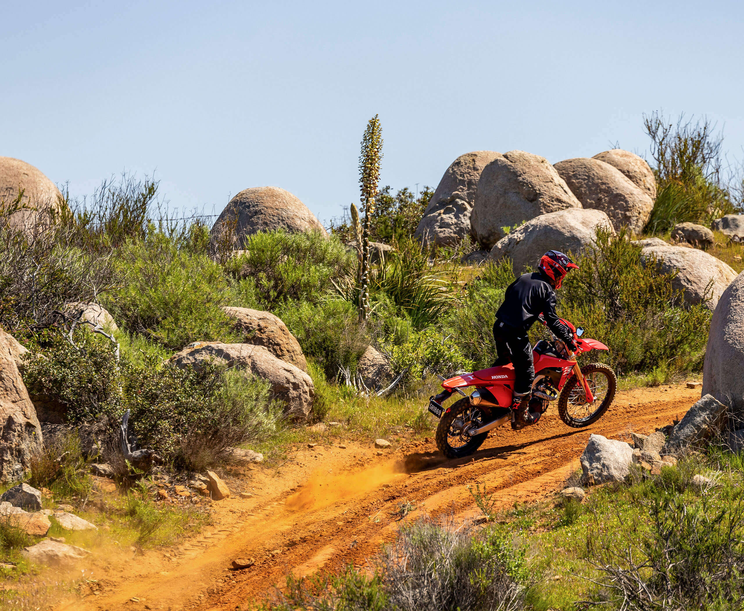 2026-CRF450RL-gallery-01