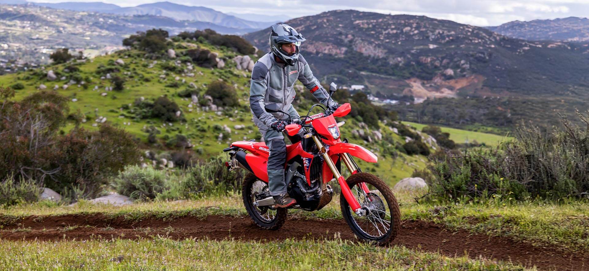2026-CRF450RL-hero-banner-desktop