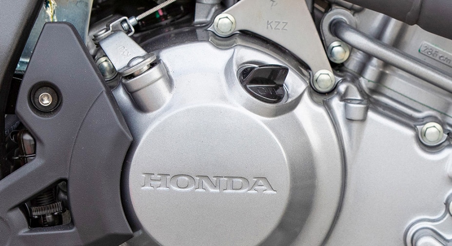 Liquid-cooled-single engine 