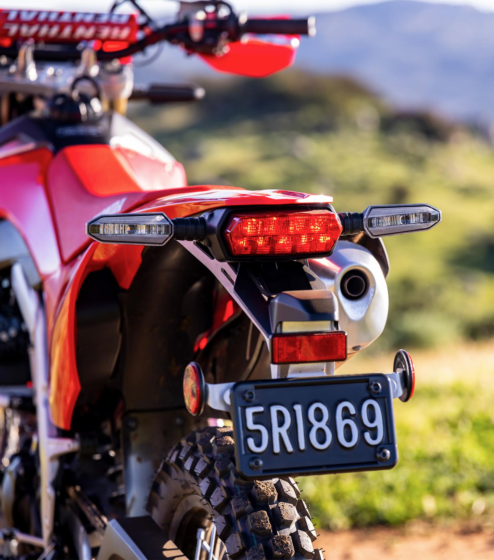 2026-CRF450RL-Streel-legal-and-off-road-capable