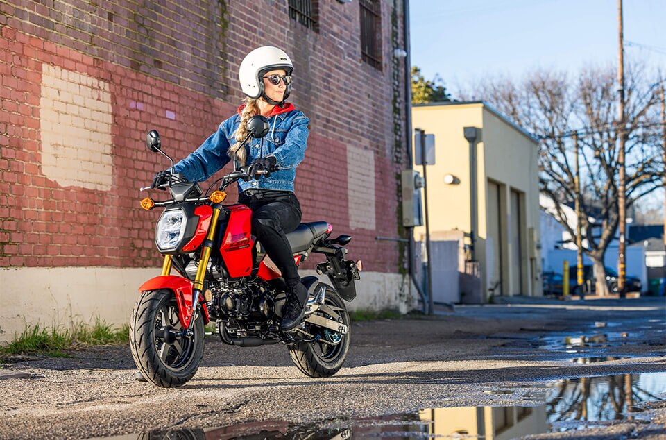 Grom sport bike on sale