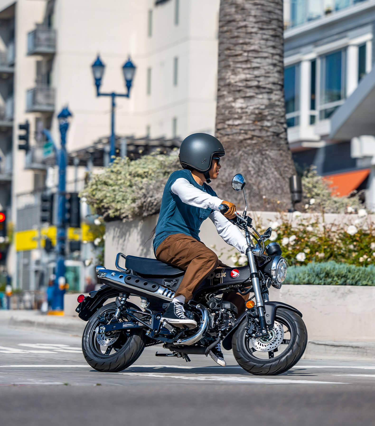 2026-Dax-125-Semi-Automatic-transmission