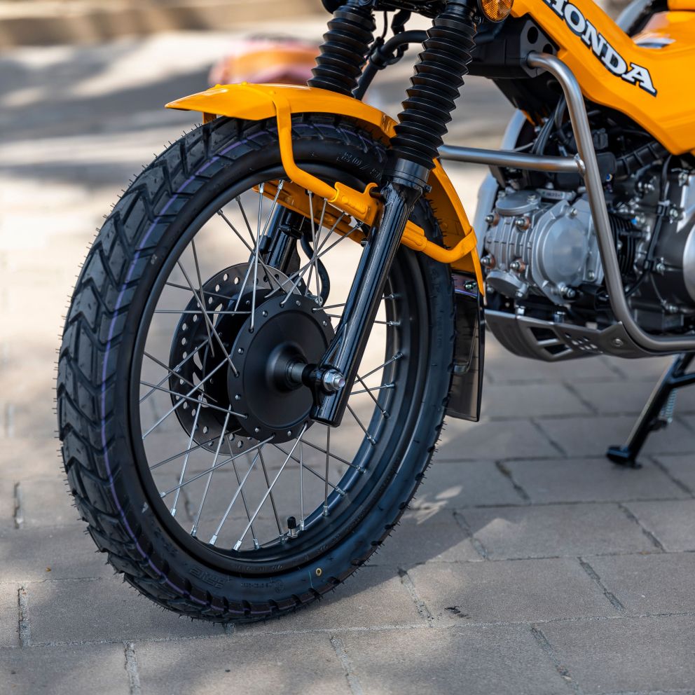 17-inch spoke wheels