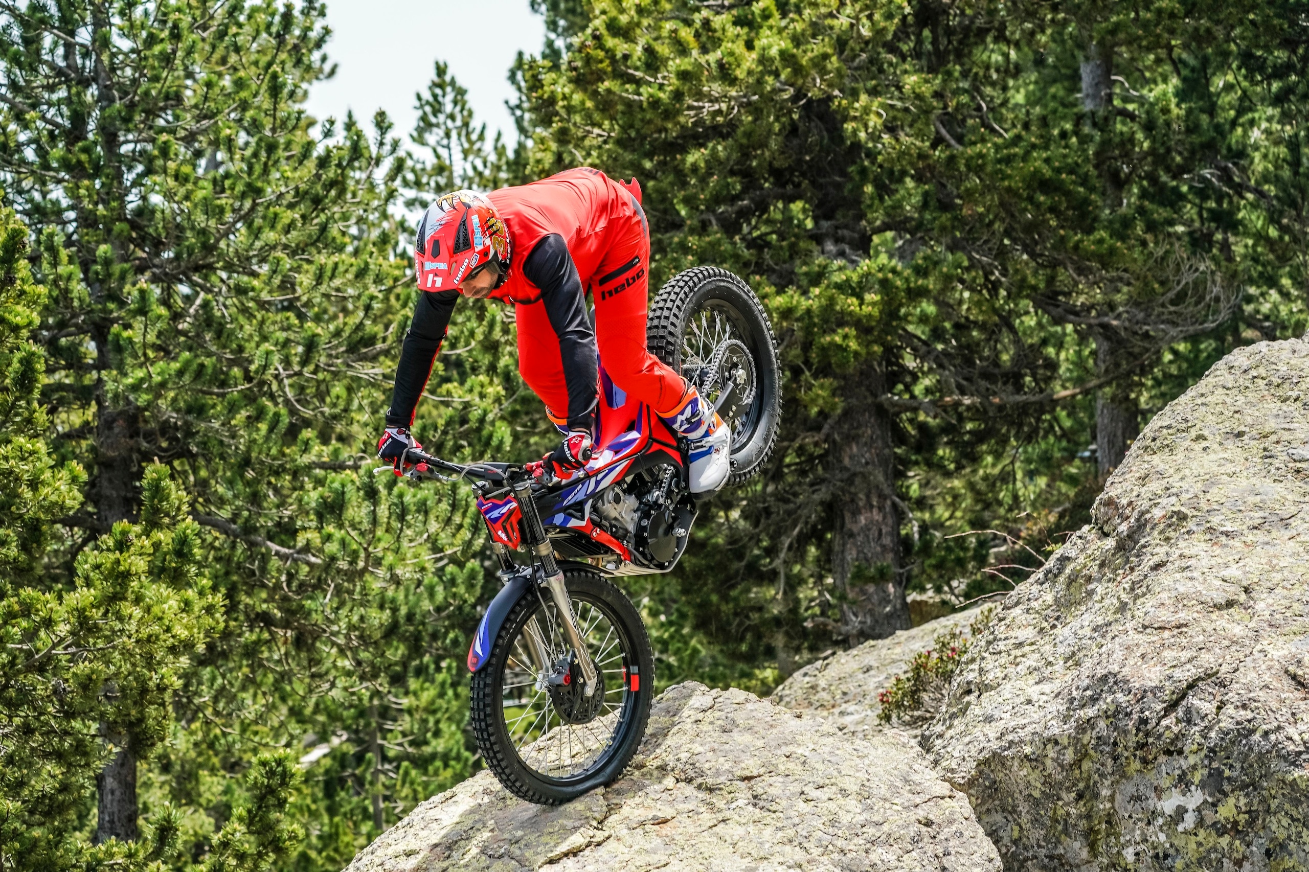 2025-Montesa-Cota-301RR-gallery-06-2560x1706