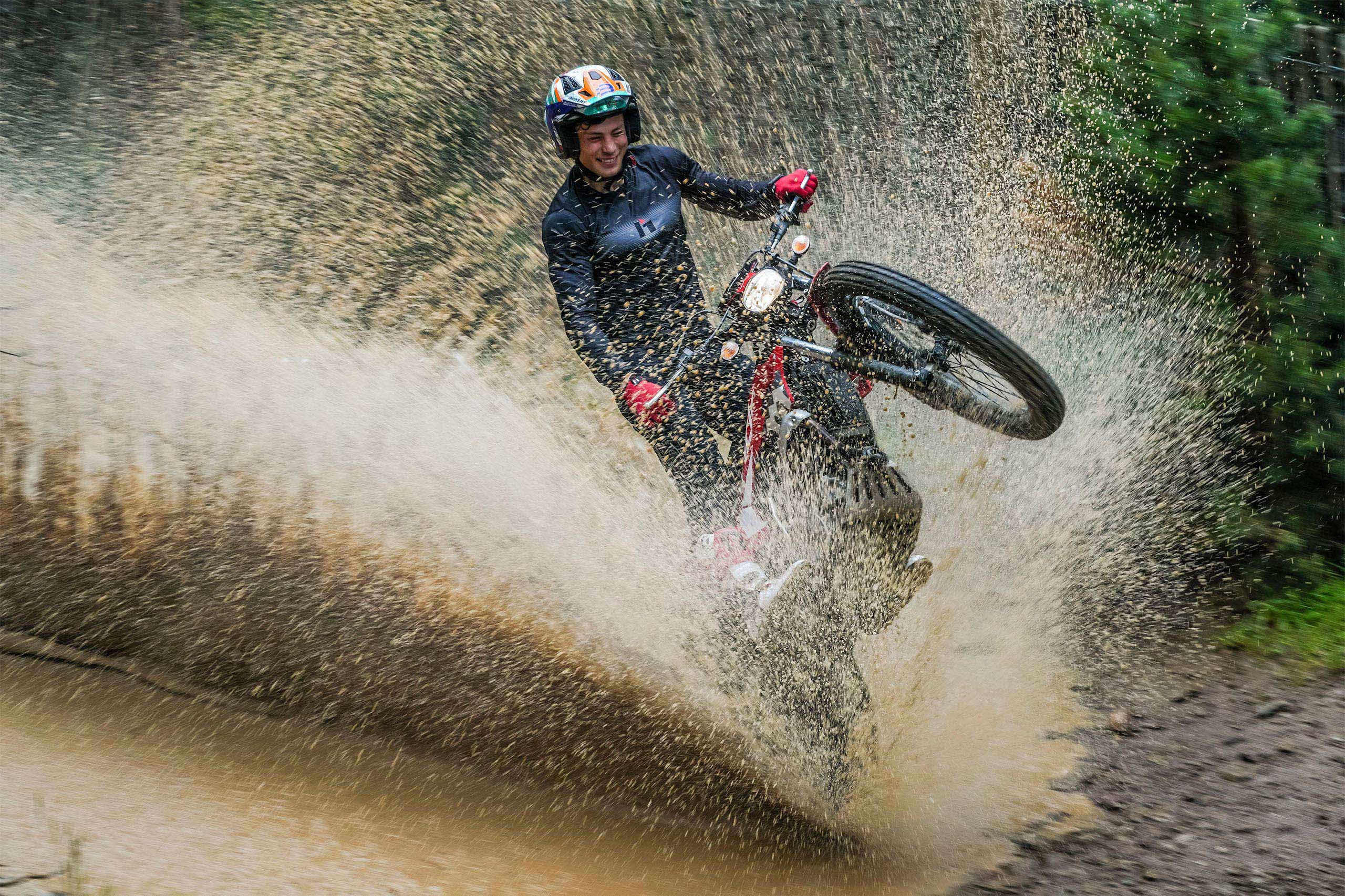 2025-Montesa-Cota-4RT-260R-gallery-01