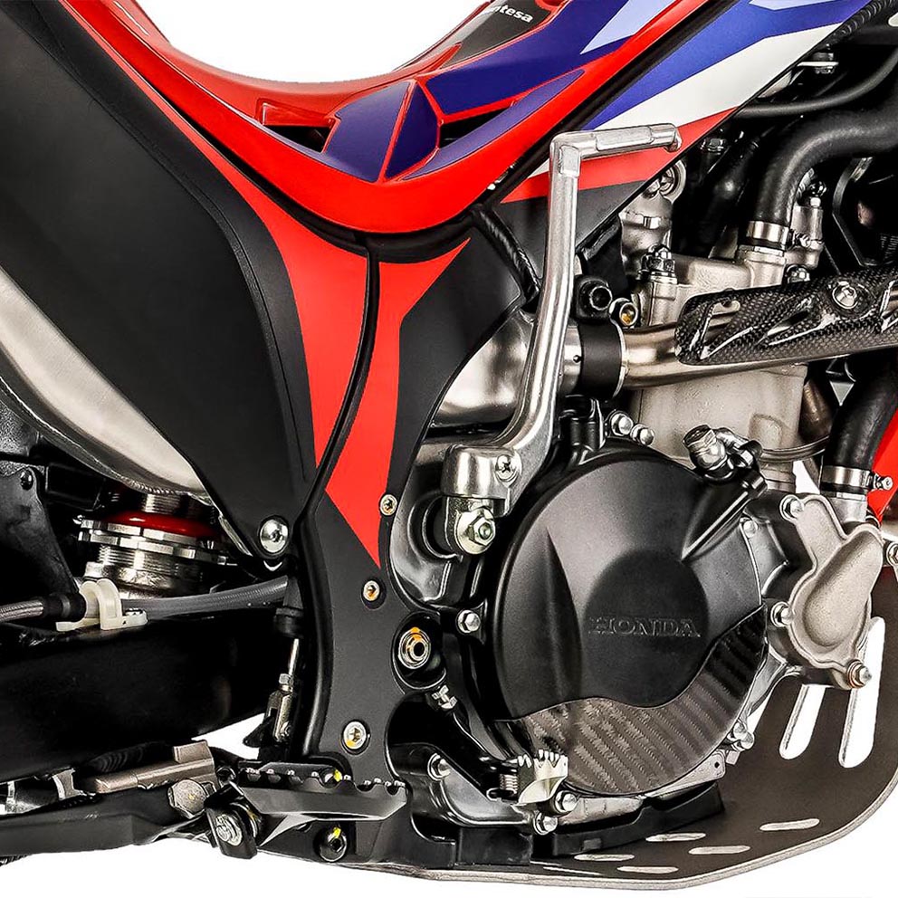 Three-ring piston