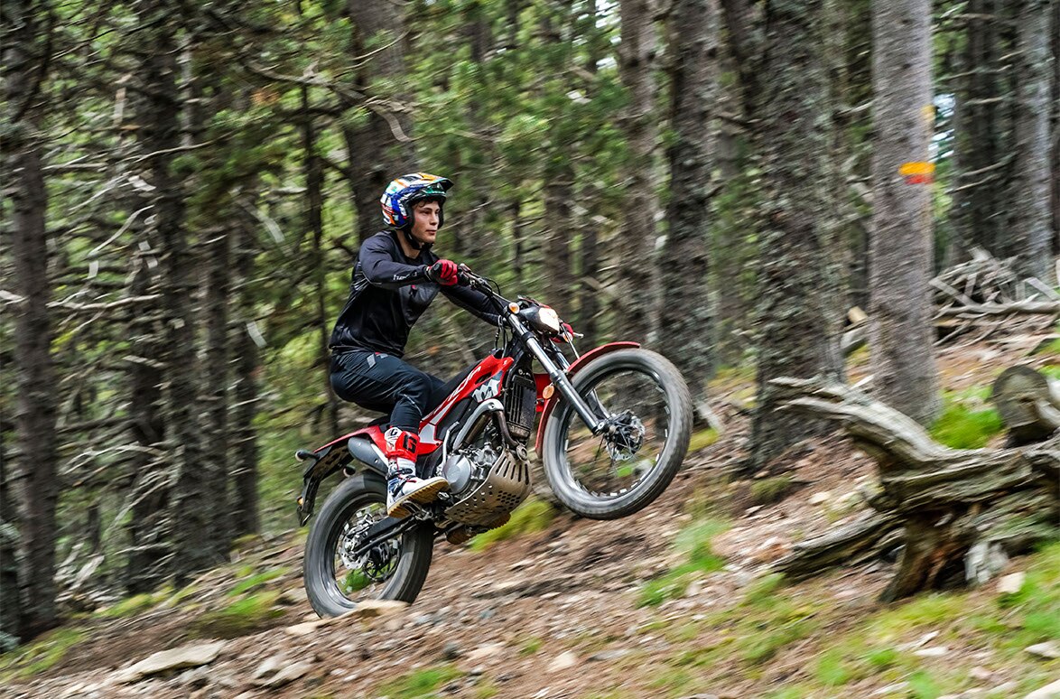 2025-Montesa-Cota-4RT-260R-gallery-06
