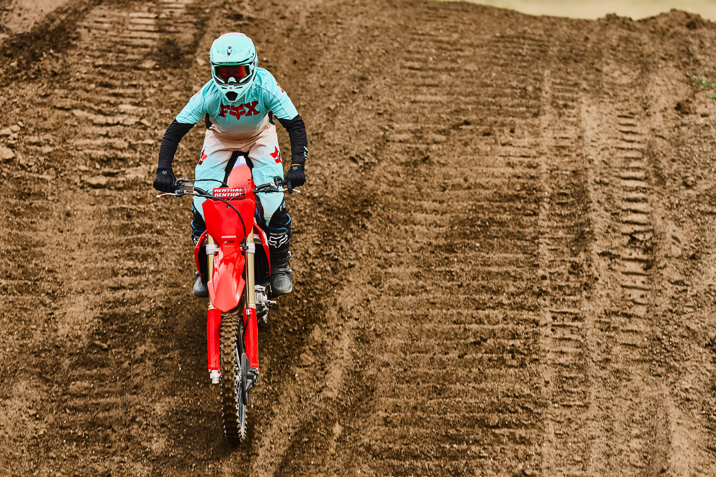 2027-CRF250R-gallery-02